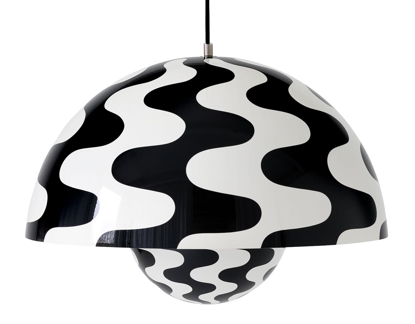 Flowerpot VP2 Pendant Lamp / standard - fabric cord (color matched to shade) / patterned black / white