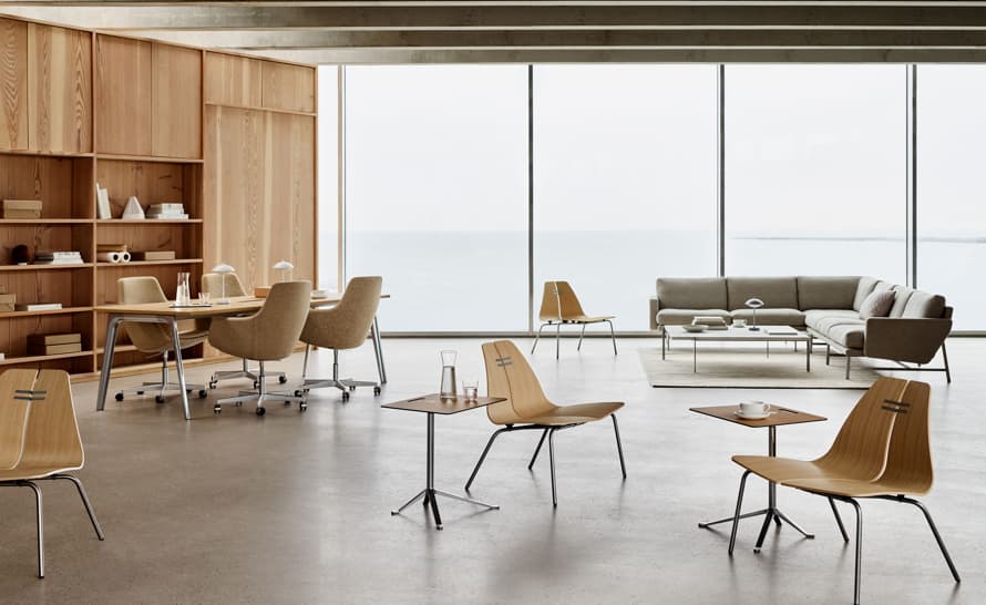 PK23 Easy Chair