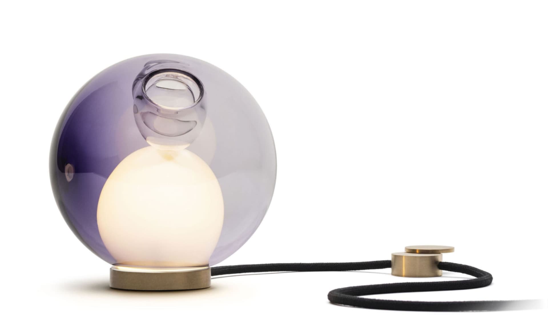 Bocci 28t Table Lamp / LED - 2500K / brass / translucent purple 2