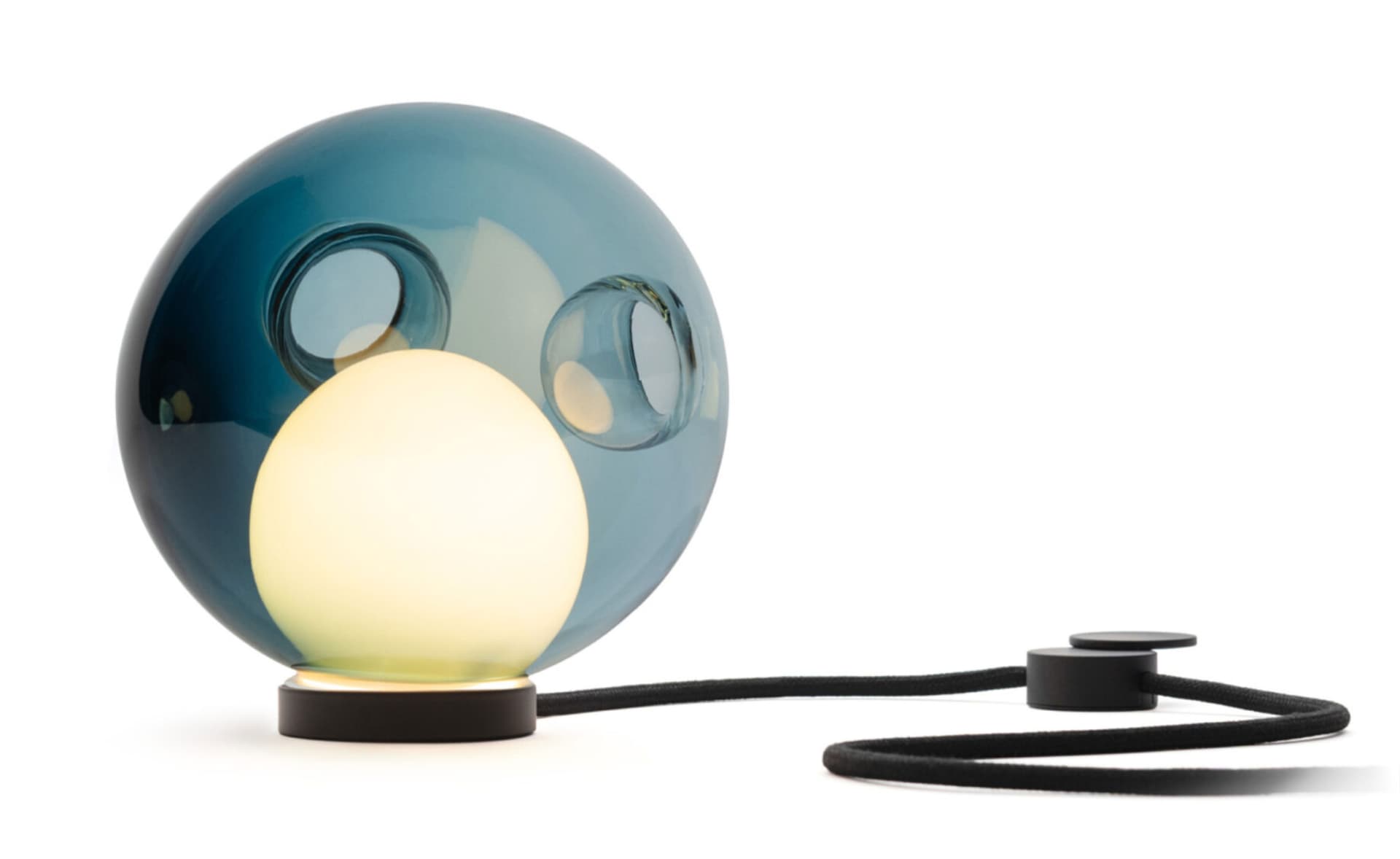 Bocci 28t Table Lamp / LED - 2500K / black / translucent blue 2