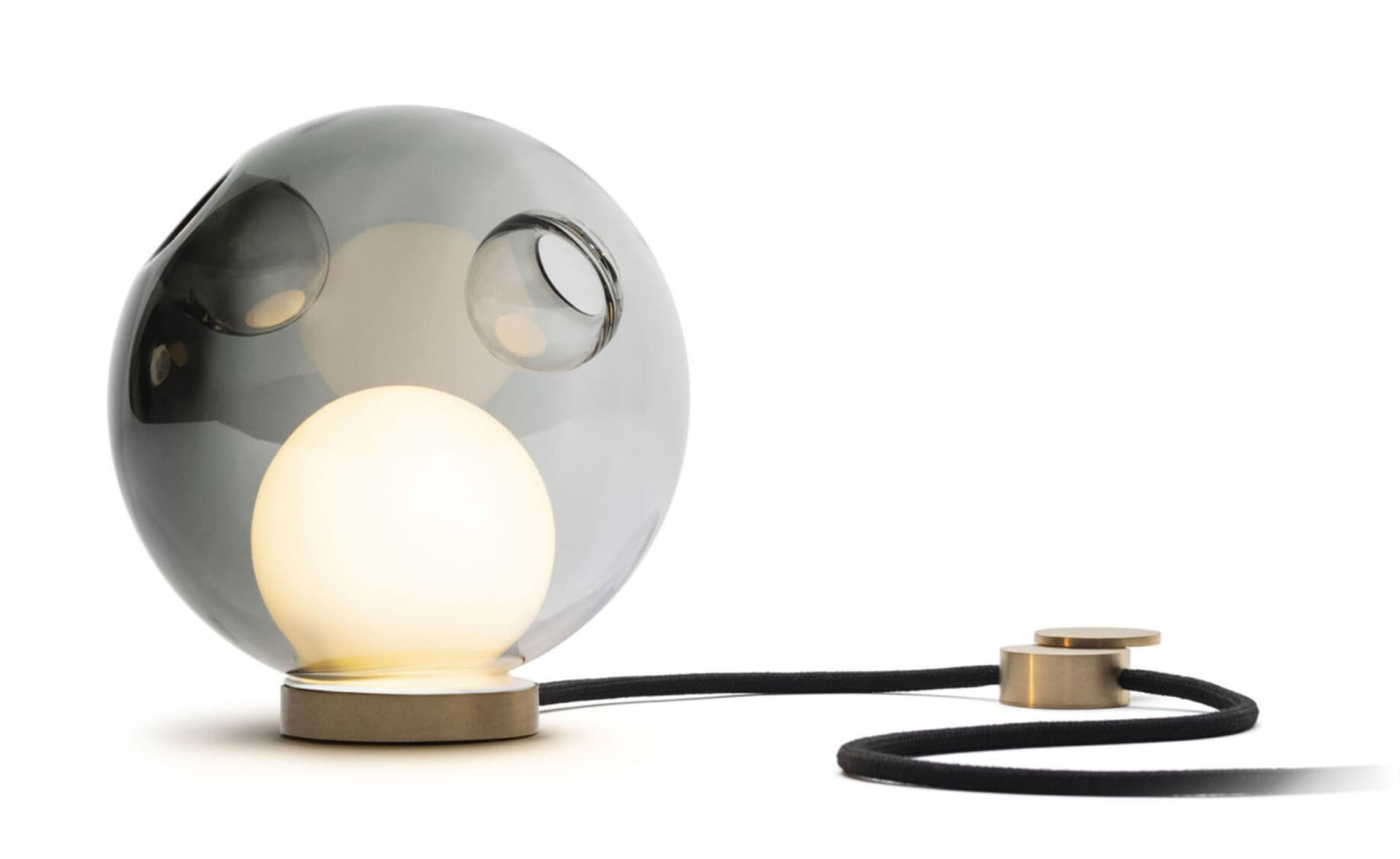 Bocci 28t Table Lamp / LED - 2700K / brass / translucent grey 1