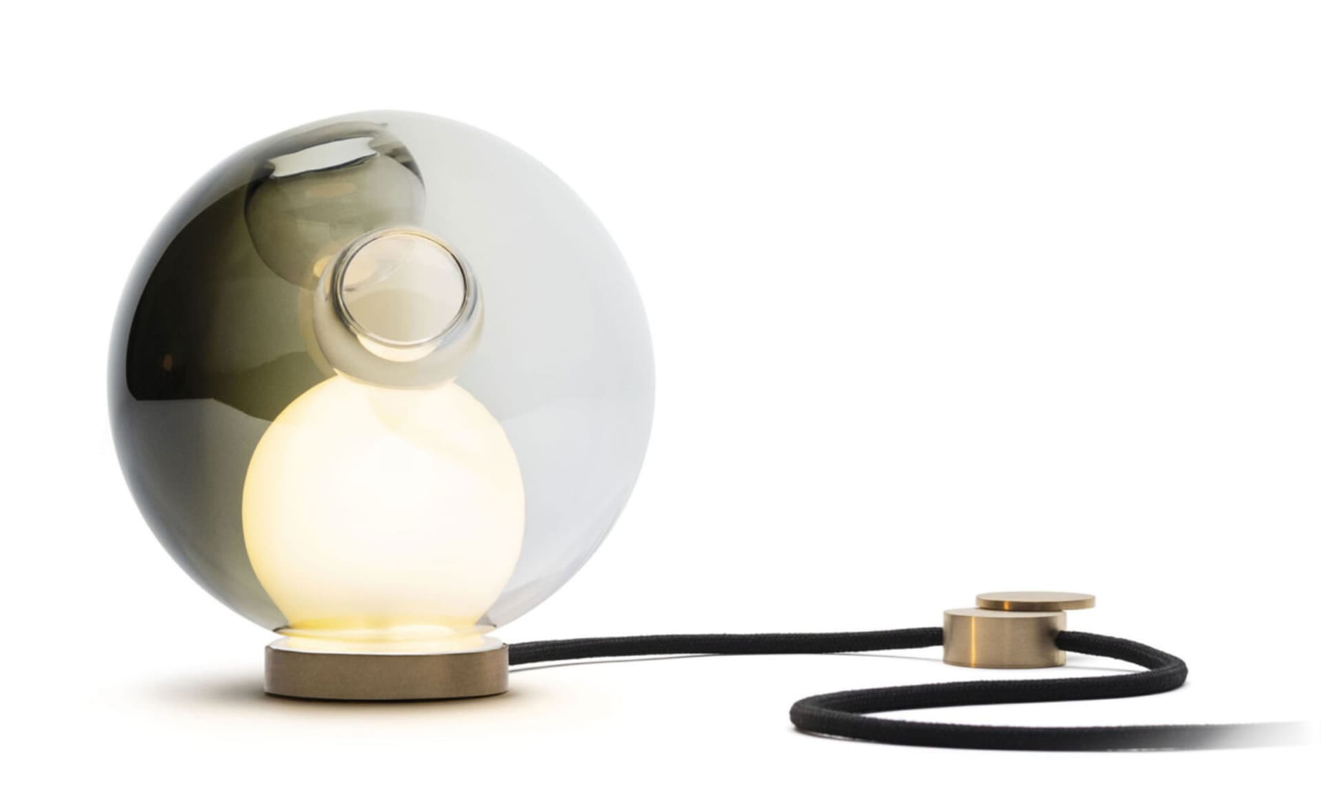 Bocci 28t Table Lamp / LED - 2700K / brass / translucent grey 2