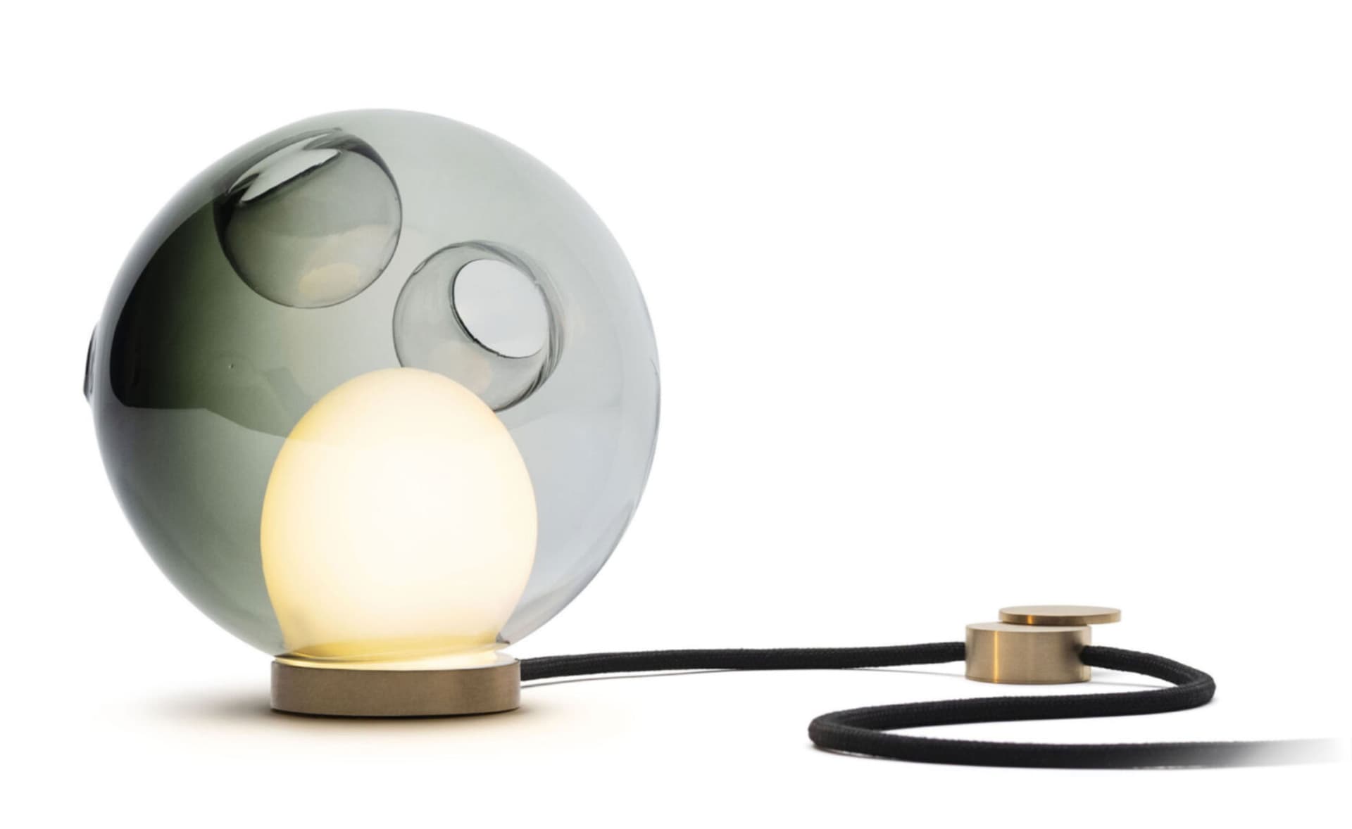 Bocci 28t Table Lamp / LED - 2700K / brass / translucent grey 4