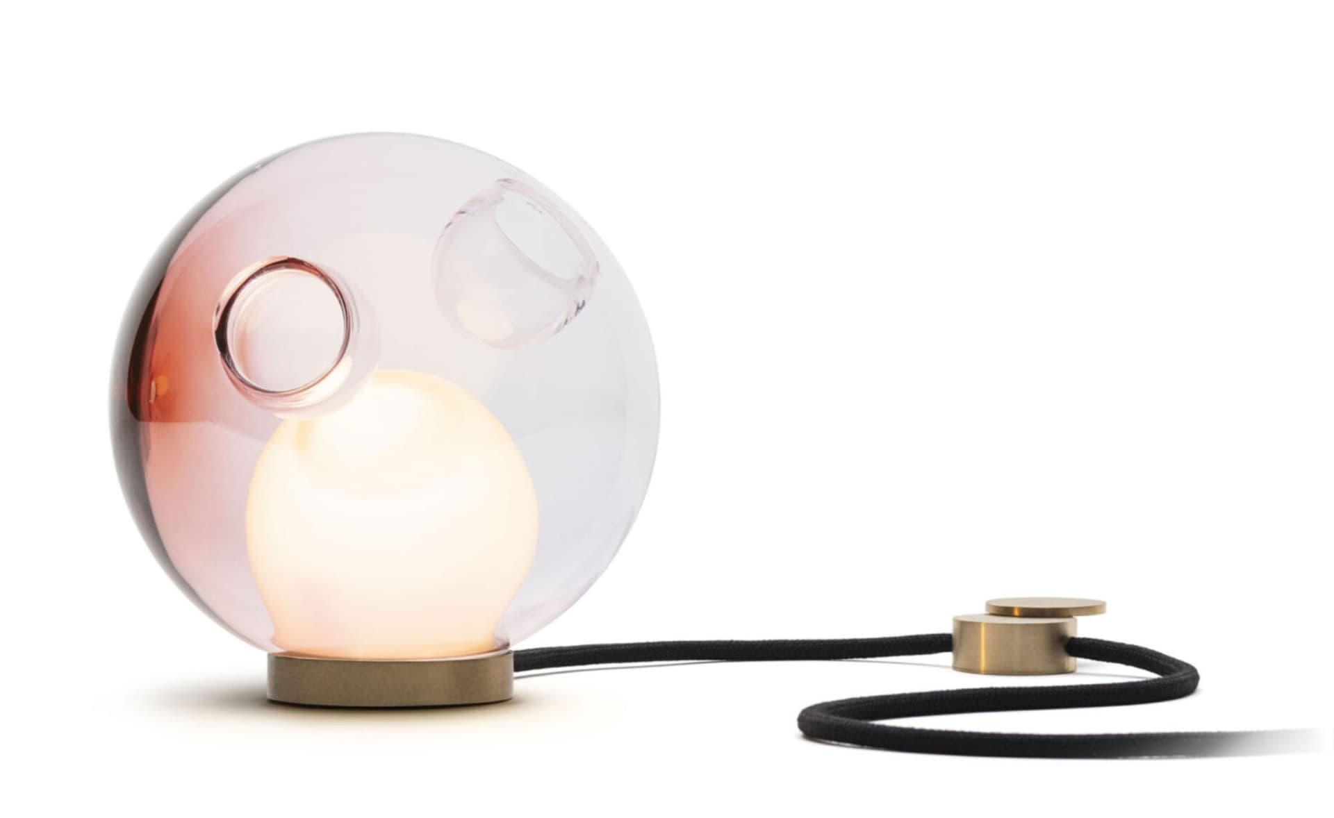 Bocci 28t Table Lamp / LED - 2700K / brass / translucent pink 1