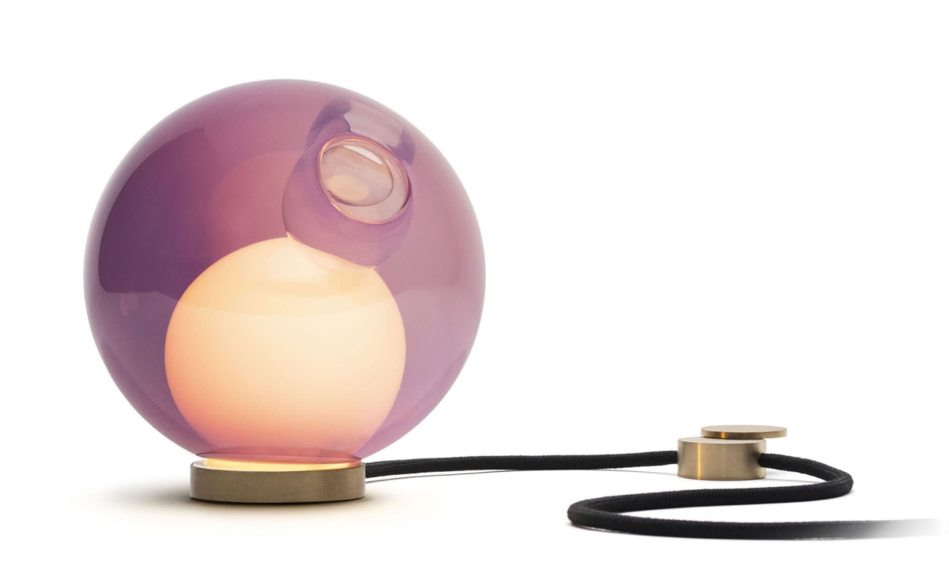 Bocci 28t Table Lamp / LED - 2700K / brass / translucent purple 1