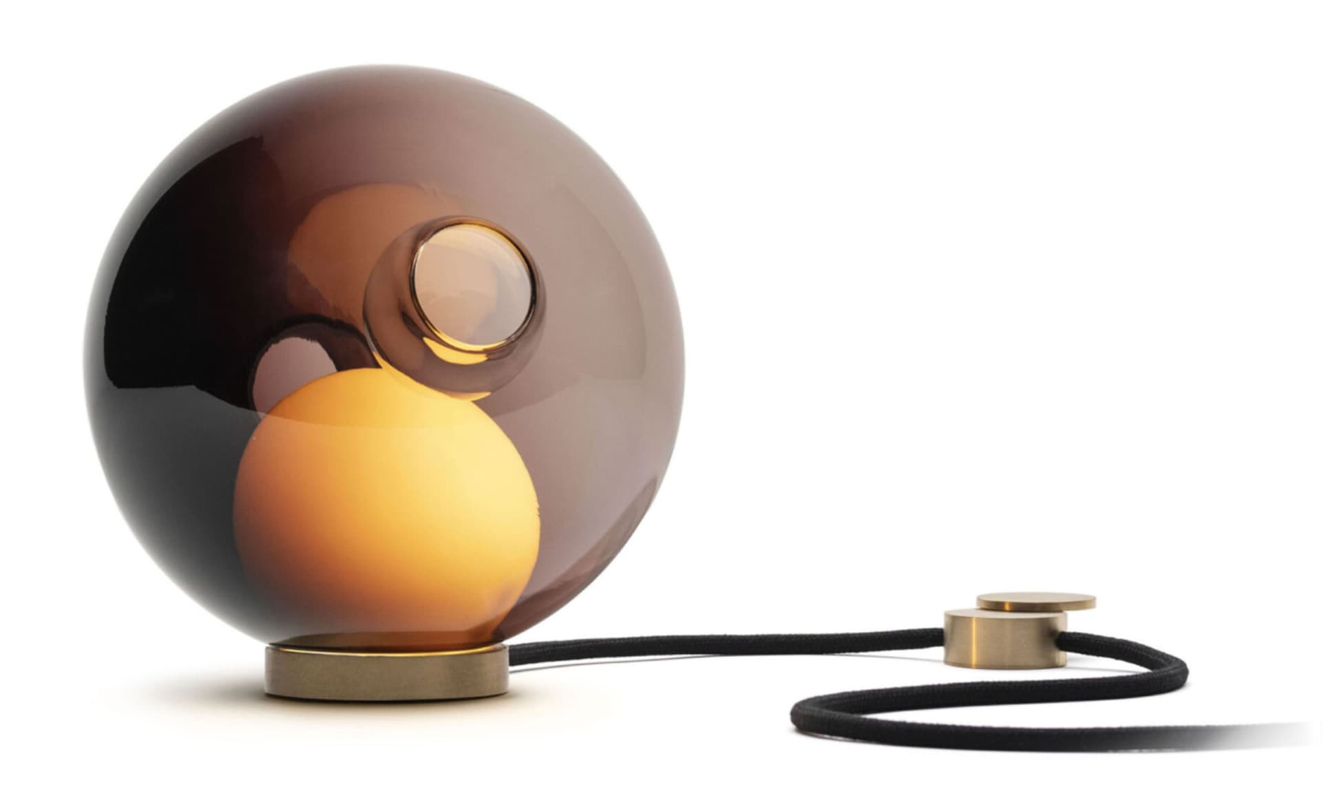 Bocci 28t Table Lamp / LED - 2700K / brass / translucent purple 3