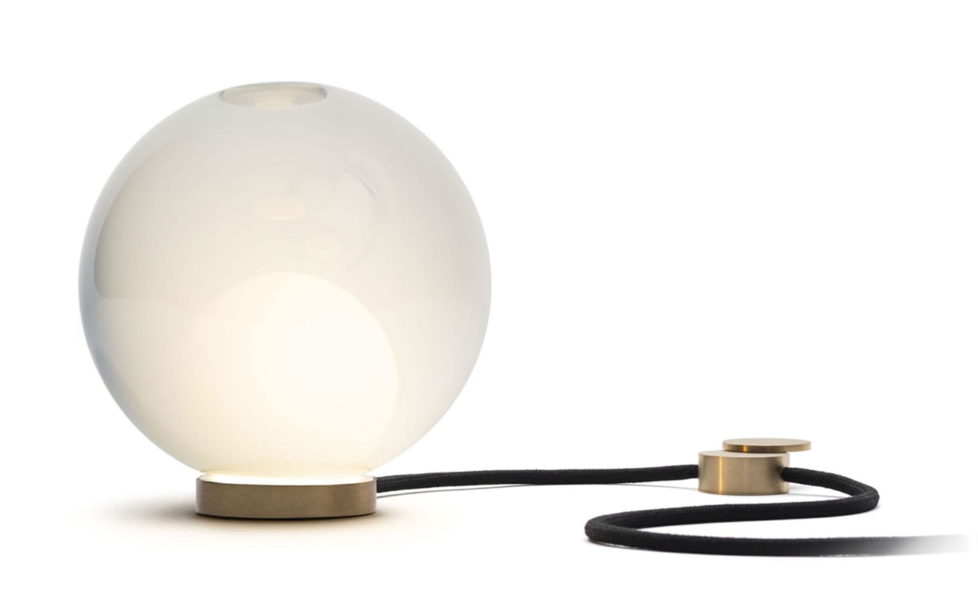 Bocci 28t Table Lamp / LED - 2700K / brass / opaque blue 5